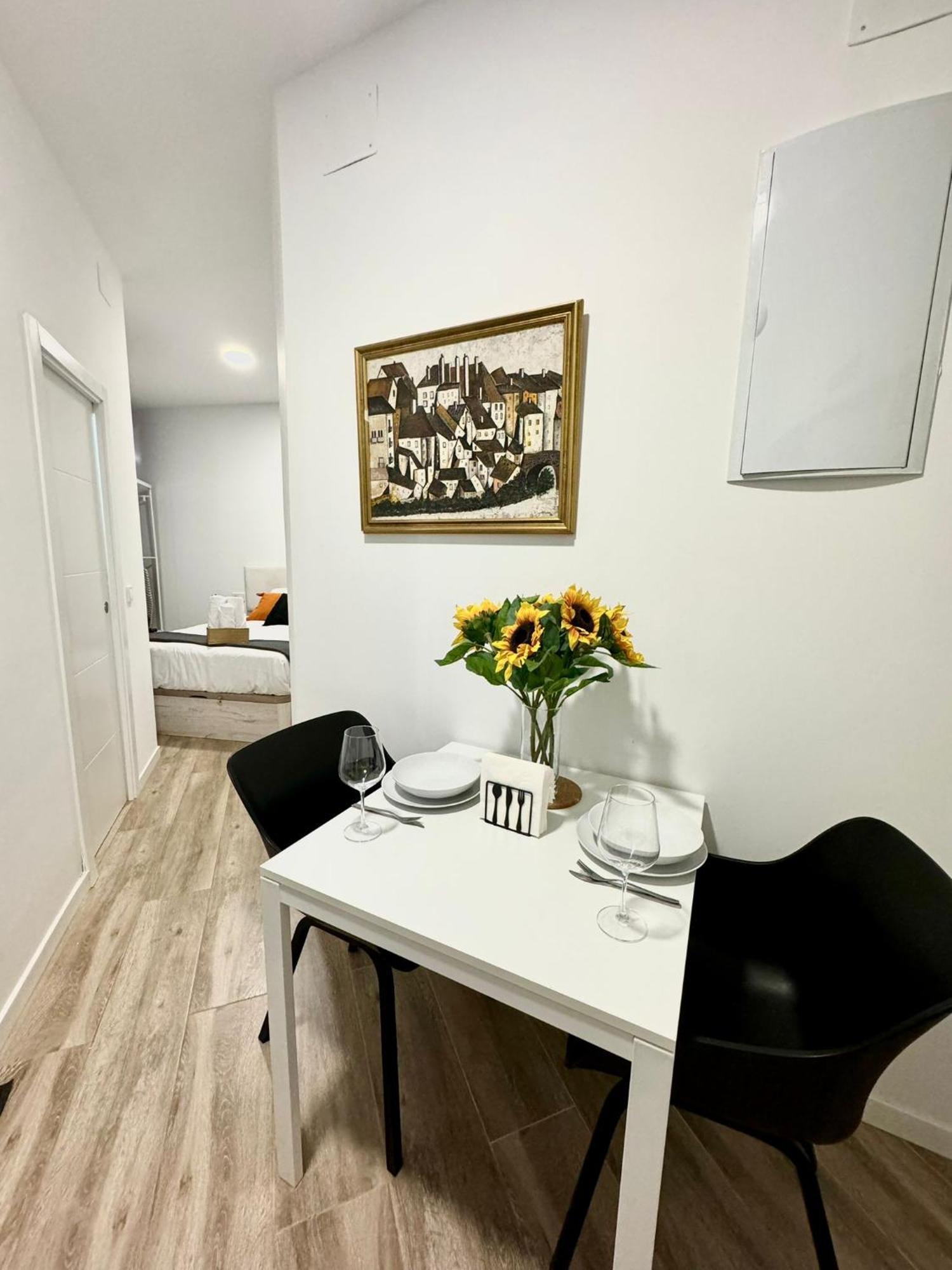 Apartamentos Madrid Connection - Universidad By Oshun Apartments Esterno foto
