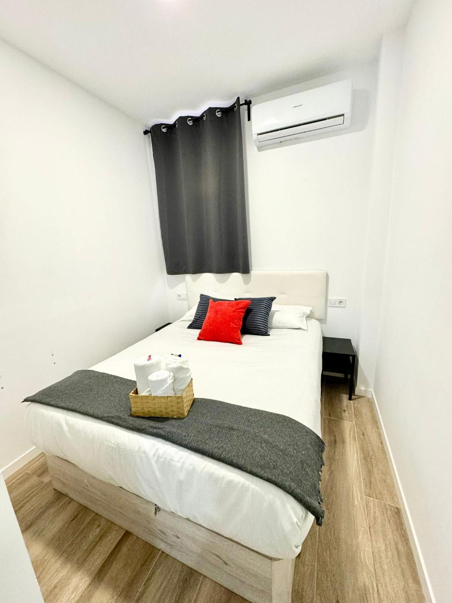 Apartamentos Madrid Connection - Universidad By Oshun Apartments Esterno foto