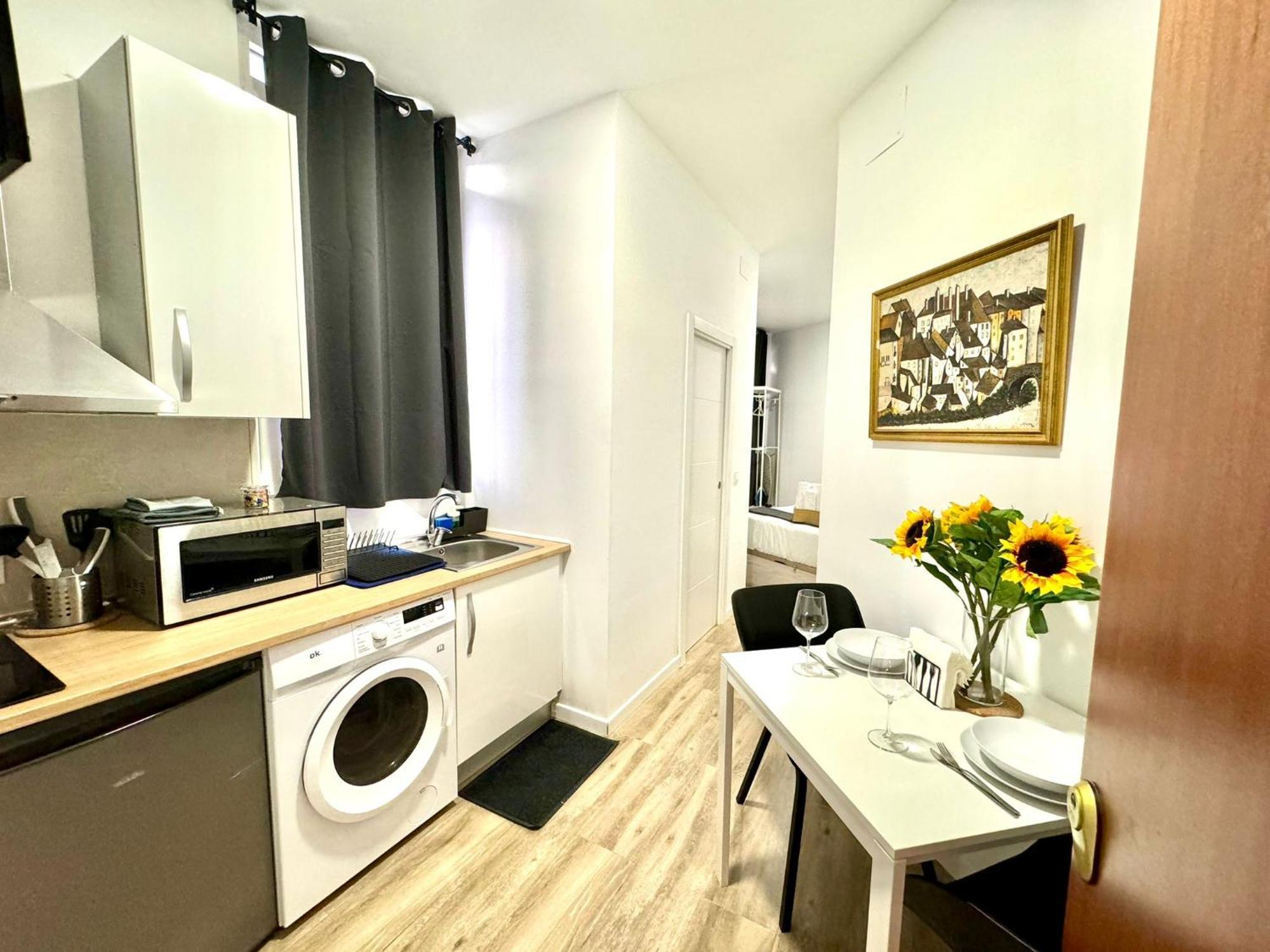 Apartamentos Madrid Connection - Universidad By Oshun Apartments Esterno foto