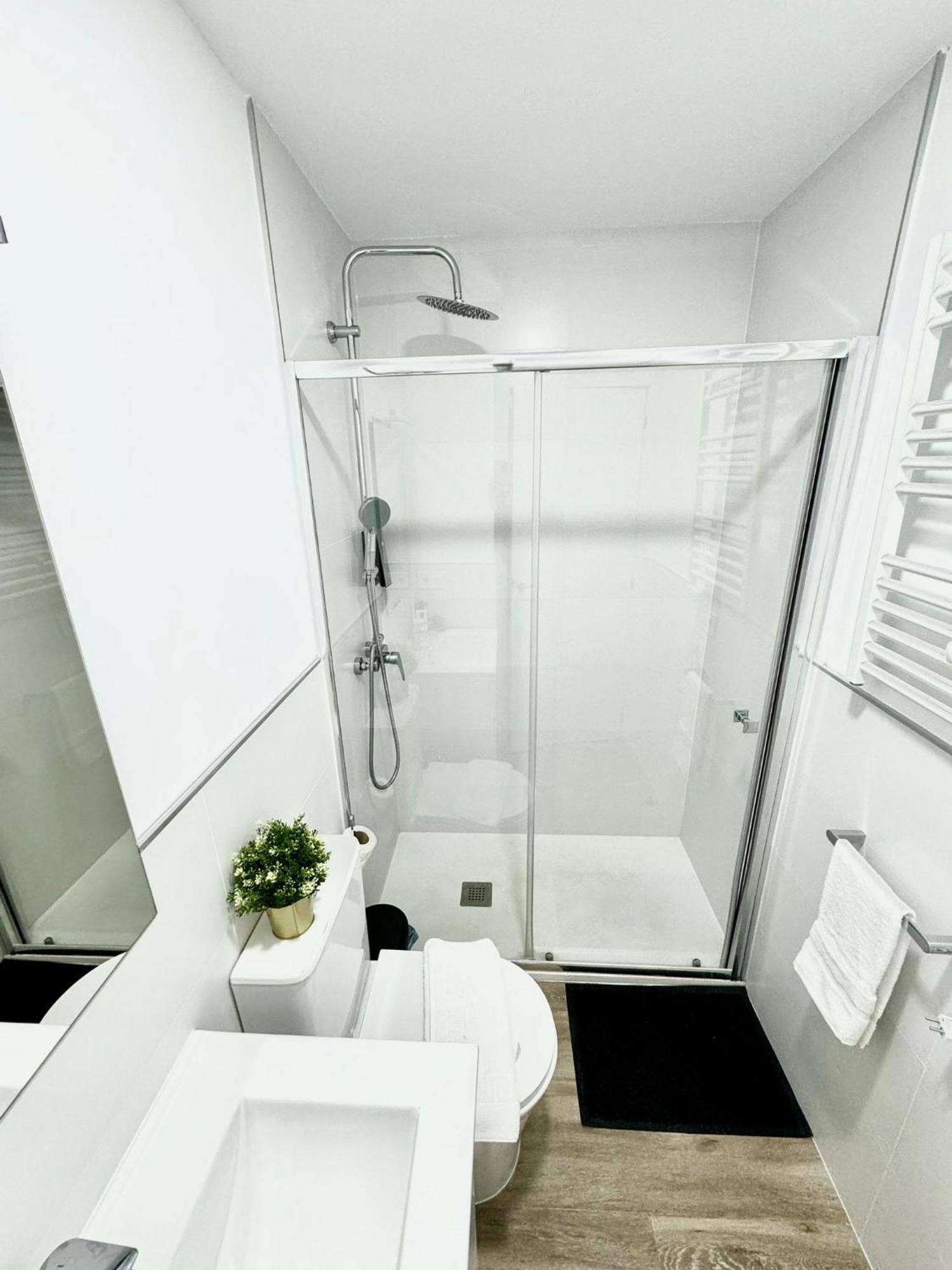 Apartamentos Madrid Connection - Universidad By Oshun Apartments Esterno foto