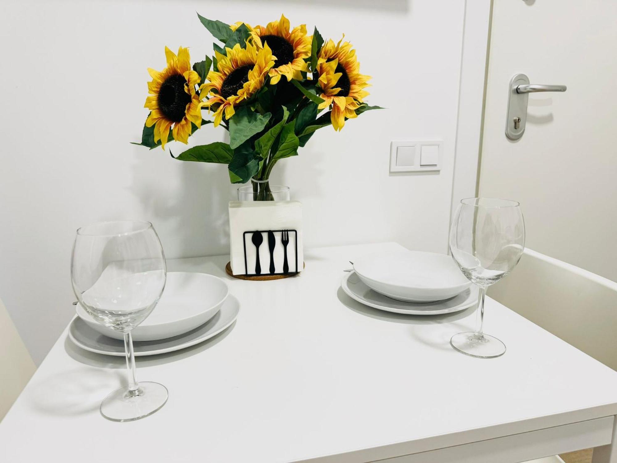 Apartamentos Madrid Connection - Universidad By Oshun Apartments Esterno foto