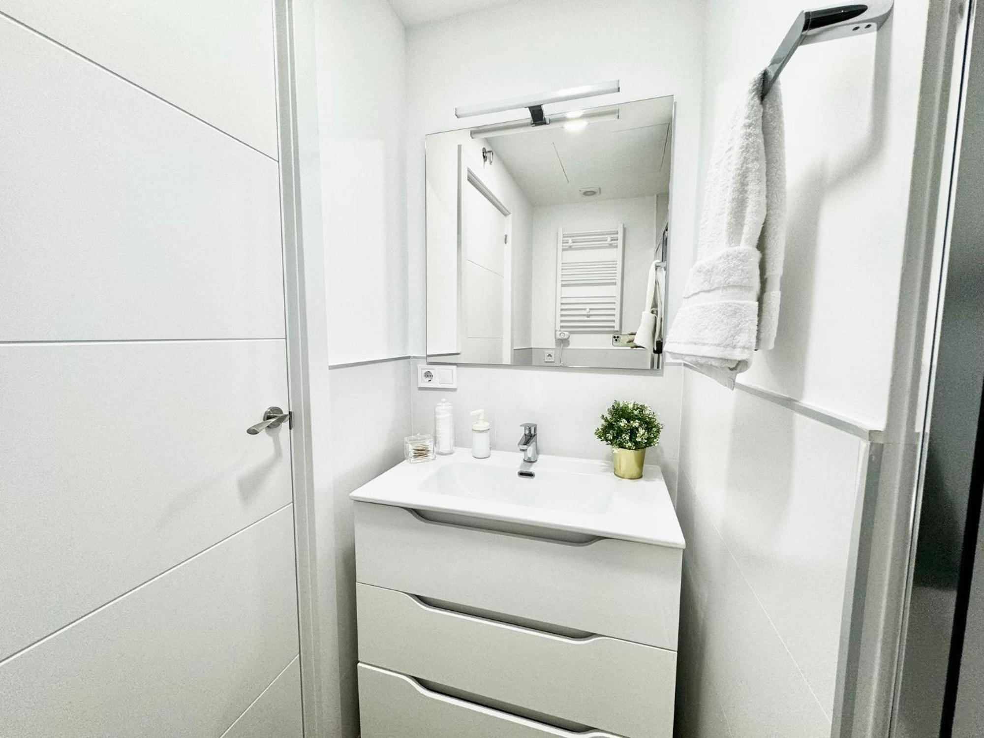 Apartamentos Madrid Connection - Universidad By Oshun Apartments Esterno foto