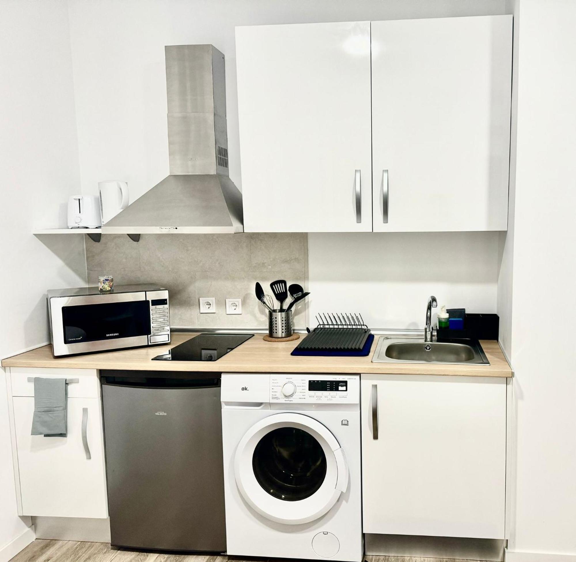 Apartamentos Madrid Connection - Universidad By Oshun Apartments Esterno foto